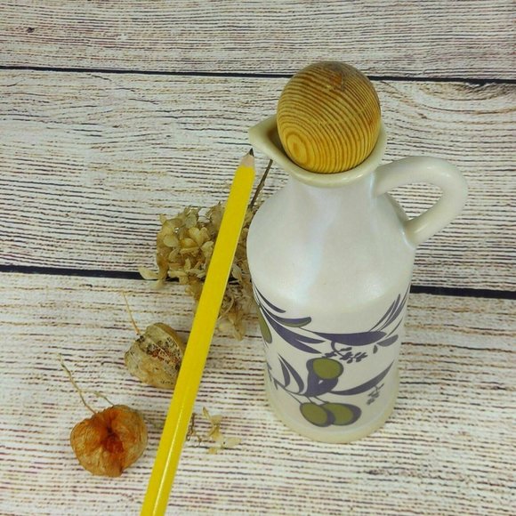 Olive Oil Dispenser Bottle Ceramic Handmade Painted Home Kitchen Decoration - Picture 3 of 10